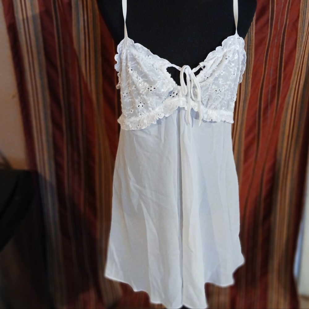 White Lace Trim Chemise